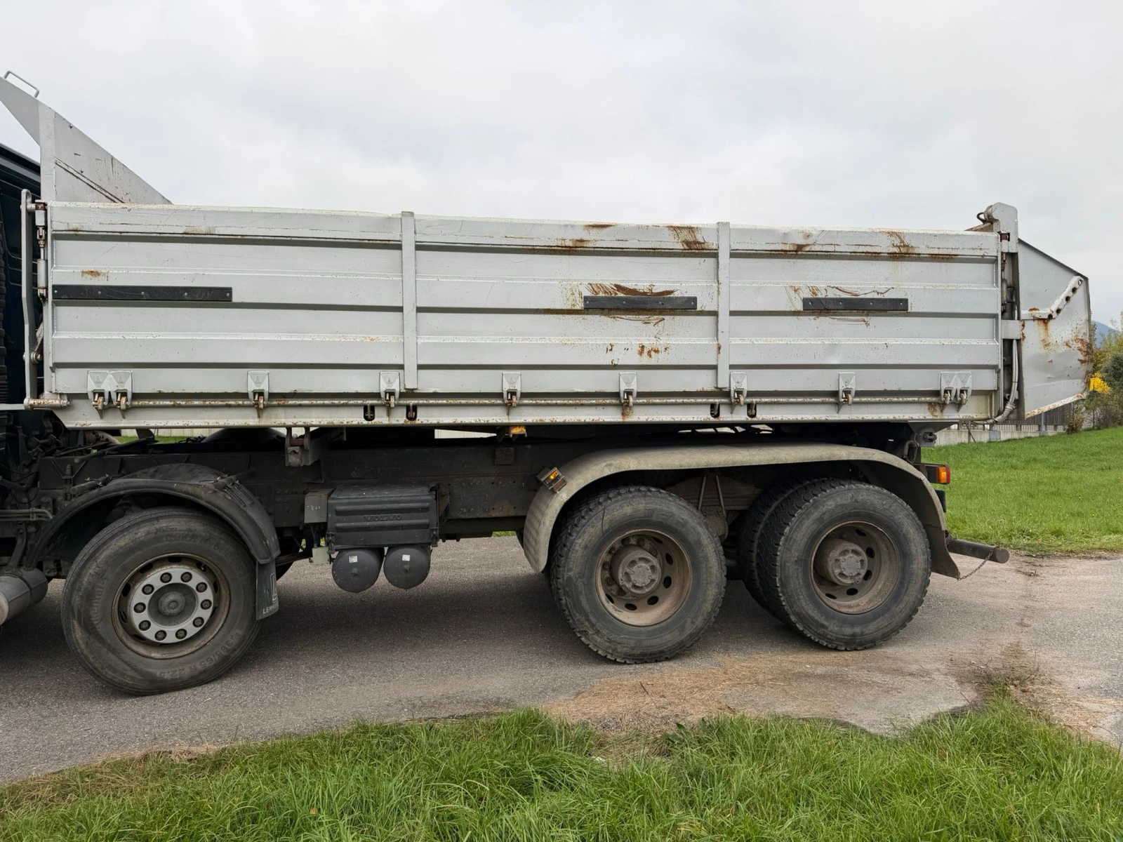 Volvo Fh 12 8х4, Тристранен самосвал, , , Нов внос, ,  - изображение 9