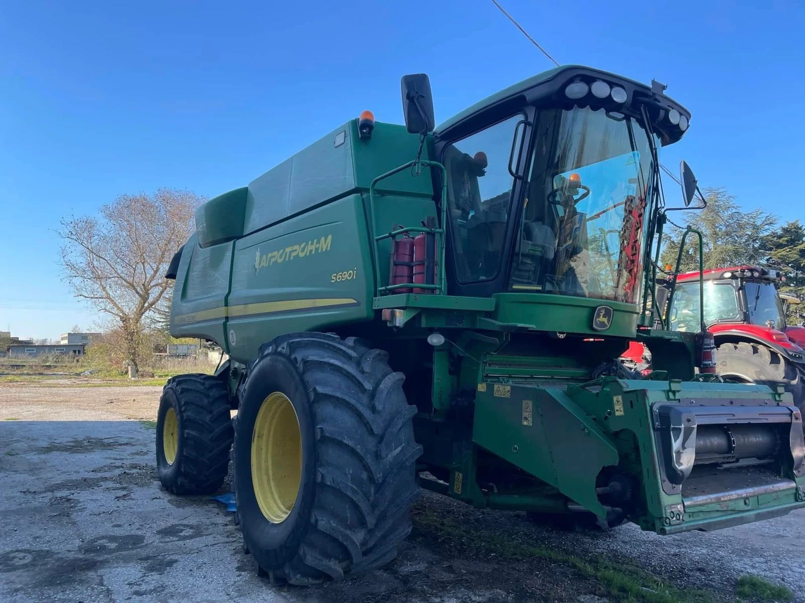 Комбайн John Deere S690i, снимка 1