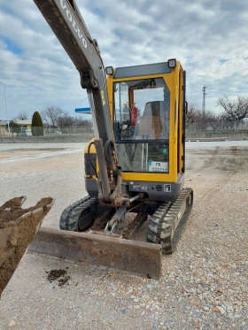     Volvo ECR38 