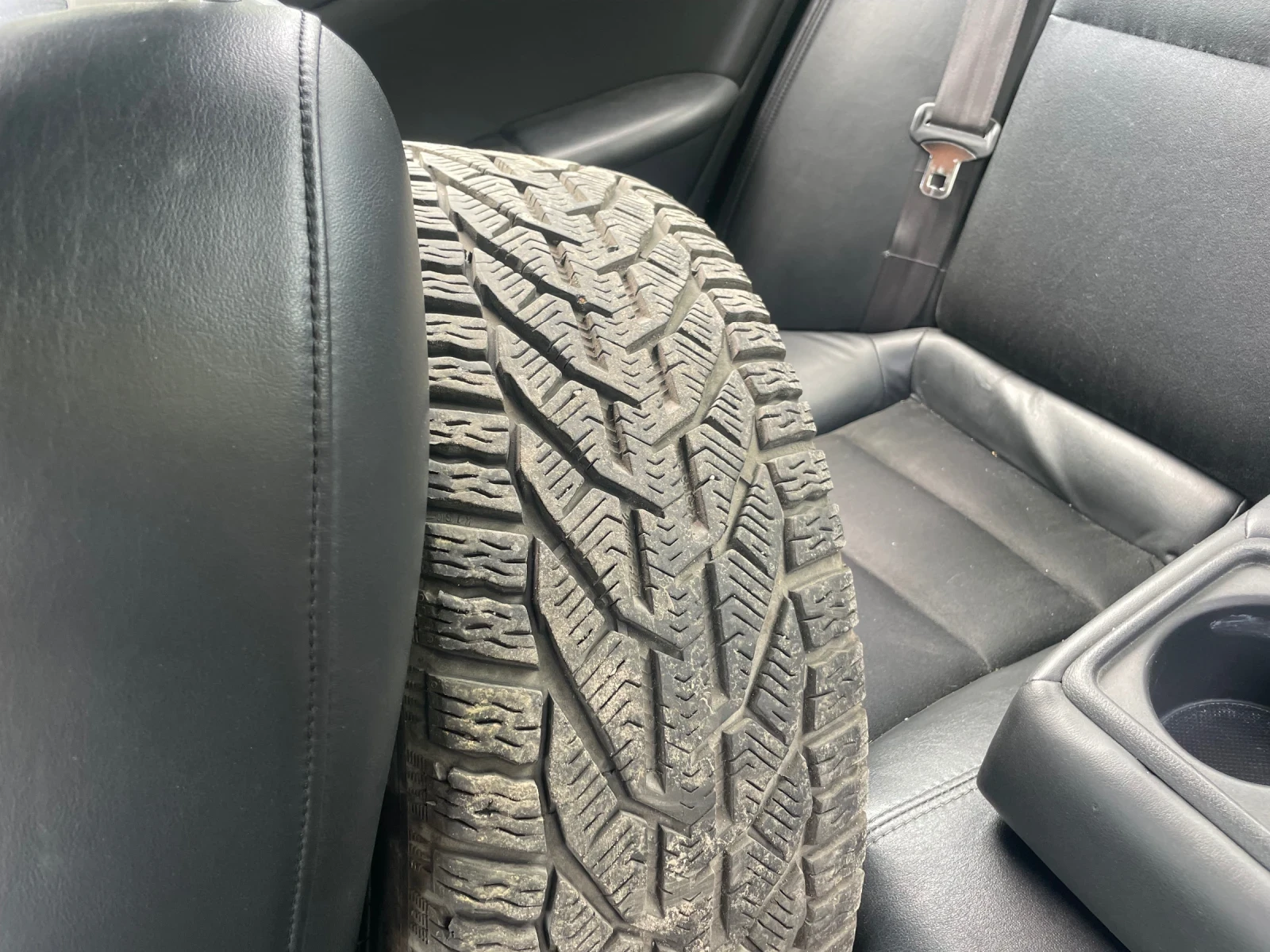 ���� � ������ 225/45R17 �� Honda Accord | Mobile.bg � ����������� 4