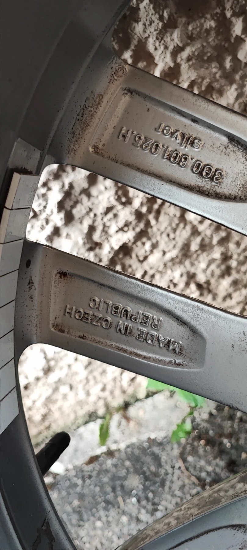 Гуми с джанти Uniroyal 235/45R18, снимка 3 - Гуми и джанти - 55833863
