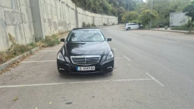 Mercedes-Benz E 220, снимка 1