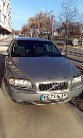  Volvo S80