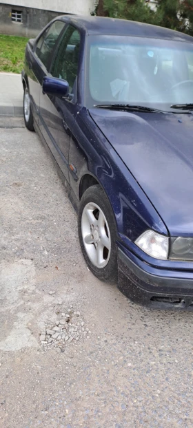 BMW 318 36 | Mobile.bg    5