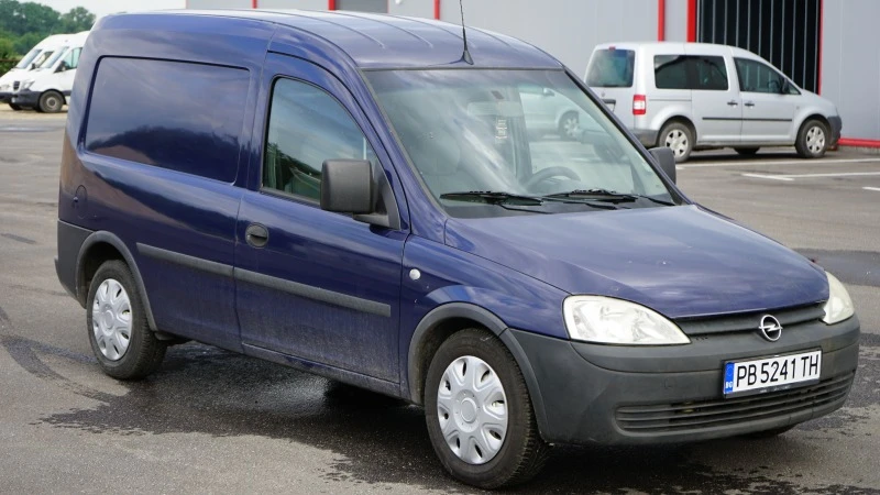 Opel Combo, снимка 2 - Автомобили и джипове - 45453197