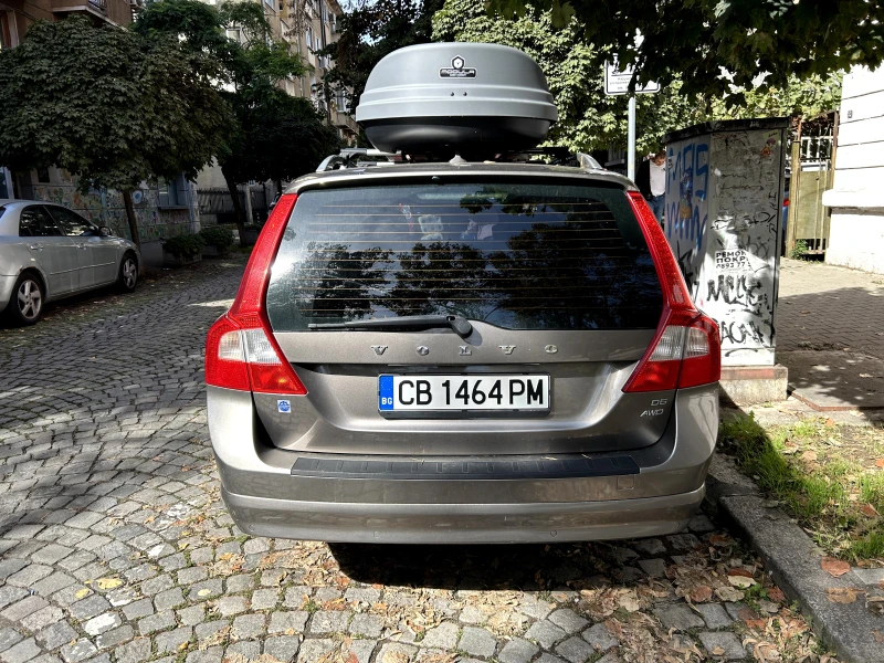 Volvo V70 D5, снимка 3 - Автомобили и джипове - 47549385