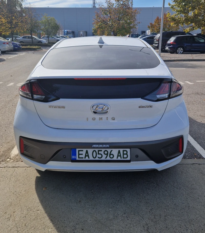 Hyundai Ioniq 38kwh 100% SOH Бартер!, снимка 4 - Автомобили и джипове - 47730434