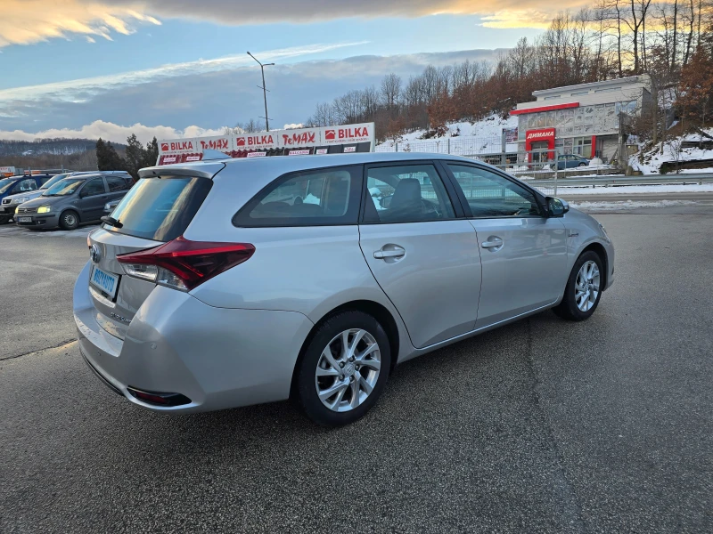 Toyota Auris 1.8 HYBRID/99ps, снимка 5 - Автомобили и джипове - 48449314