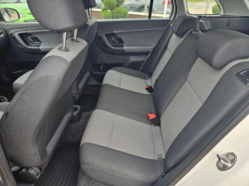 Skoda Fabia 1.6TDI  EURO 5b ! ! КЛИМАТИК, снимка 11 - Автомобили и джипове - 50283118