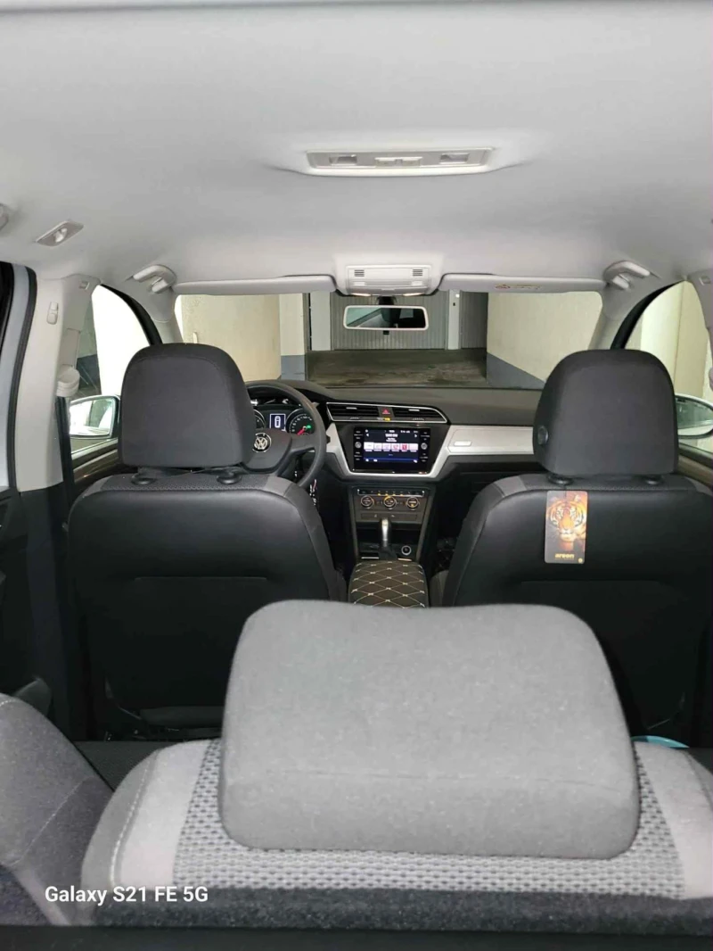 VW Touran 1.6TDI &#128285;, снимка 11 - Автомобили и джипове - 51065004