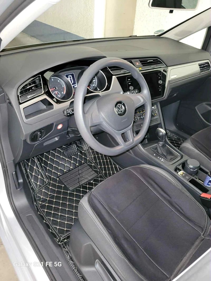 VW Touran 1.6TDI &#128285;, снимка 7 - Автомобили и джипове - 51065004