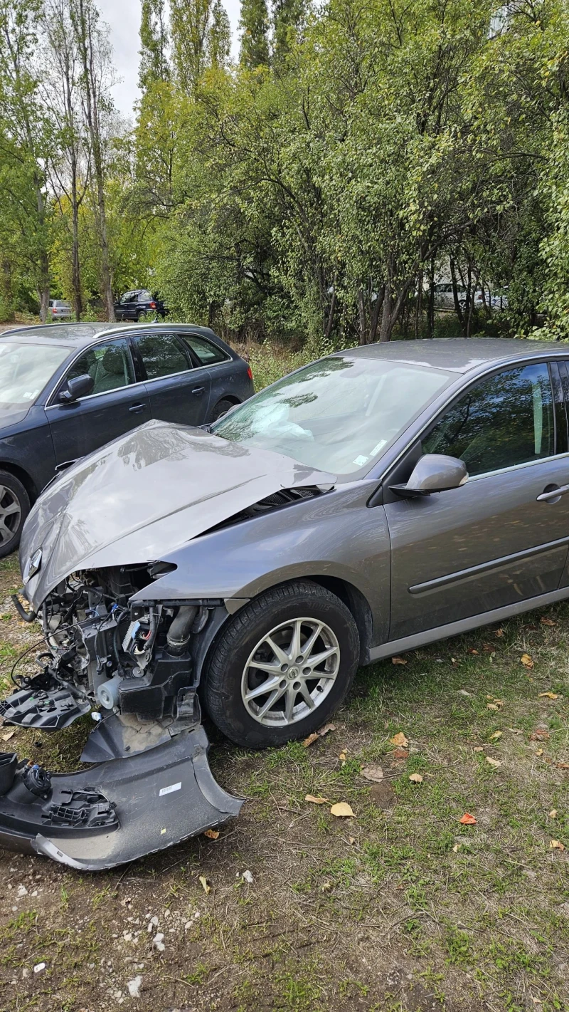 Renault Laguna 1.5 dCi, снимка 5 - Автомобили и джипове - 52705780