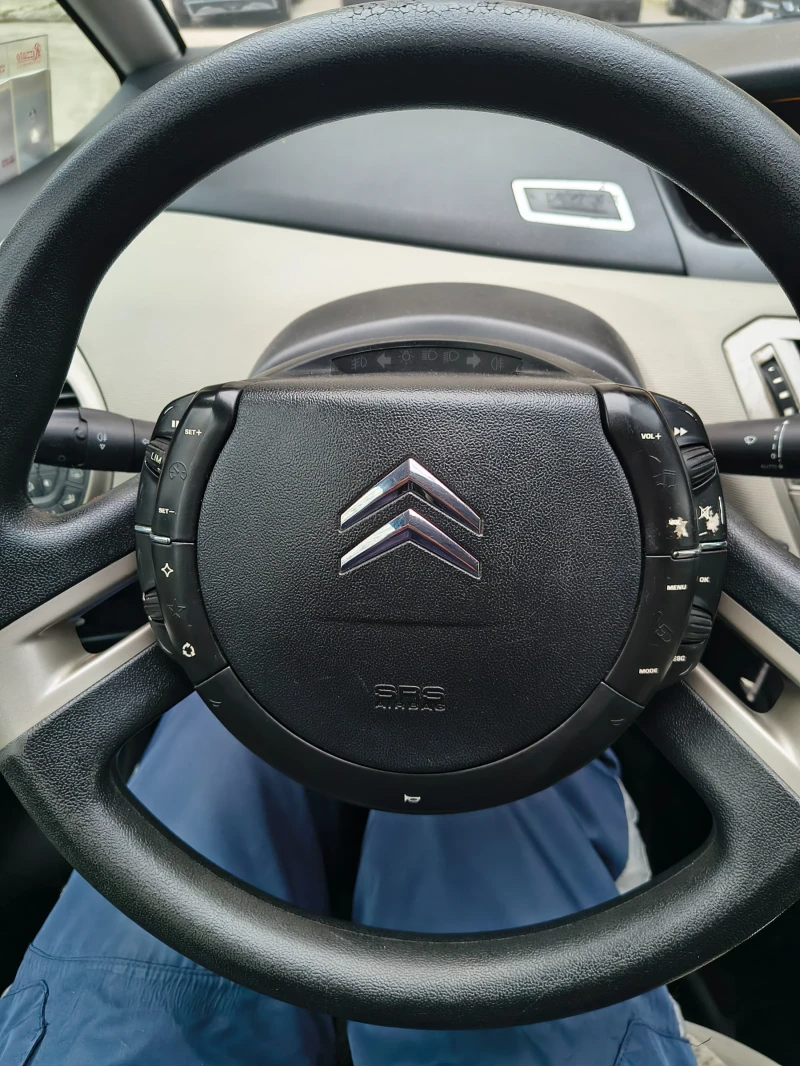 Citroen C4 Picasso HDI, снимка 16 - Автомобили и джипове - 53100891