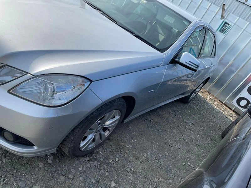 Mercedes-Benz E 220 На части ом 651, снимка 3 - Автомобили и джипове - 36290686