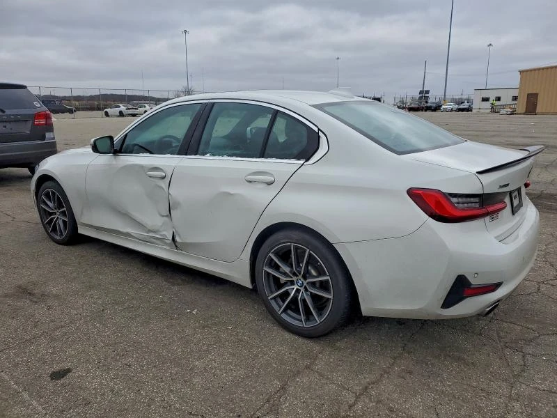 BMW 330 2.0L 4 All wheel drive, снимка 7 - Автомобили и джипове - 53131858