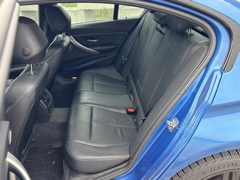 BMW 335 * xDrive * 2 КЛЮЧА * H/K * Estoril Blue, снимка 15 - Автомобили и джипове - 55040579