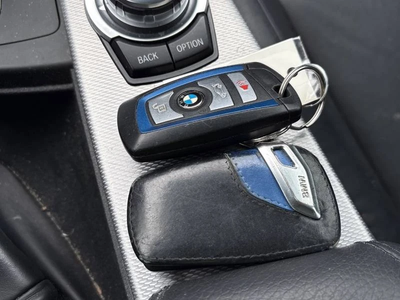 BMW 335 * xDrive * 2 КЛЮЧА * H/K * Estoril Blue, снимка 14 - Автомобили и джипове - 55040579