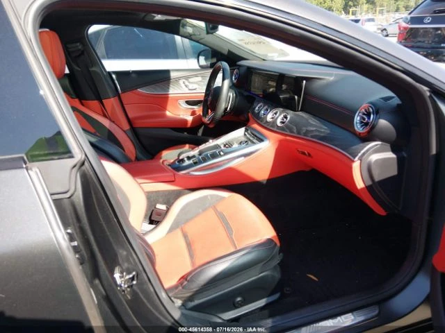 Mercedes-Benz AMG GT 53* 4MATIC* ПОДГРЕВ* ОБДУХВАНЕ* 360* ПАНО* BURMEST, снимка 5 - Автомобили и джипове - 55448508