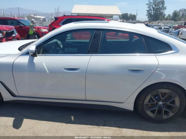 BMW i4 GranCoupe* eDrive40* КОЖА* ПОДГРЕВ* ПАНО* , снимка 13 - Автомобили и джипове - 55587209