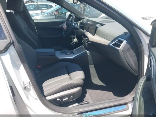 BMW i4 GranCoupe* eDrive40* КОЖА* ПОДГРЕВ* ПАНО* , снимка 5 - Автомобили и джипове - 55587209