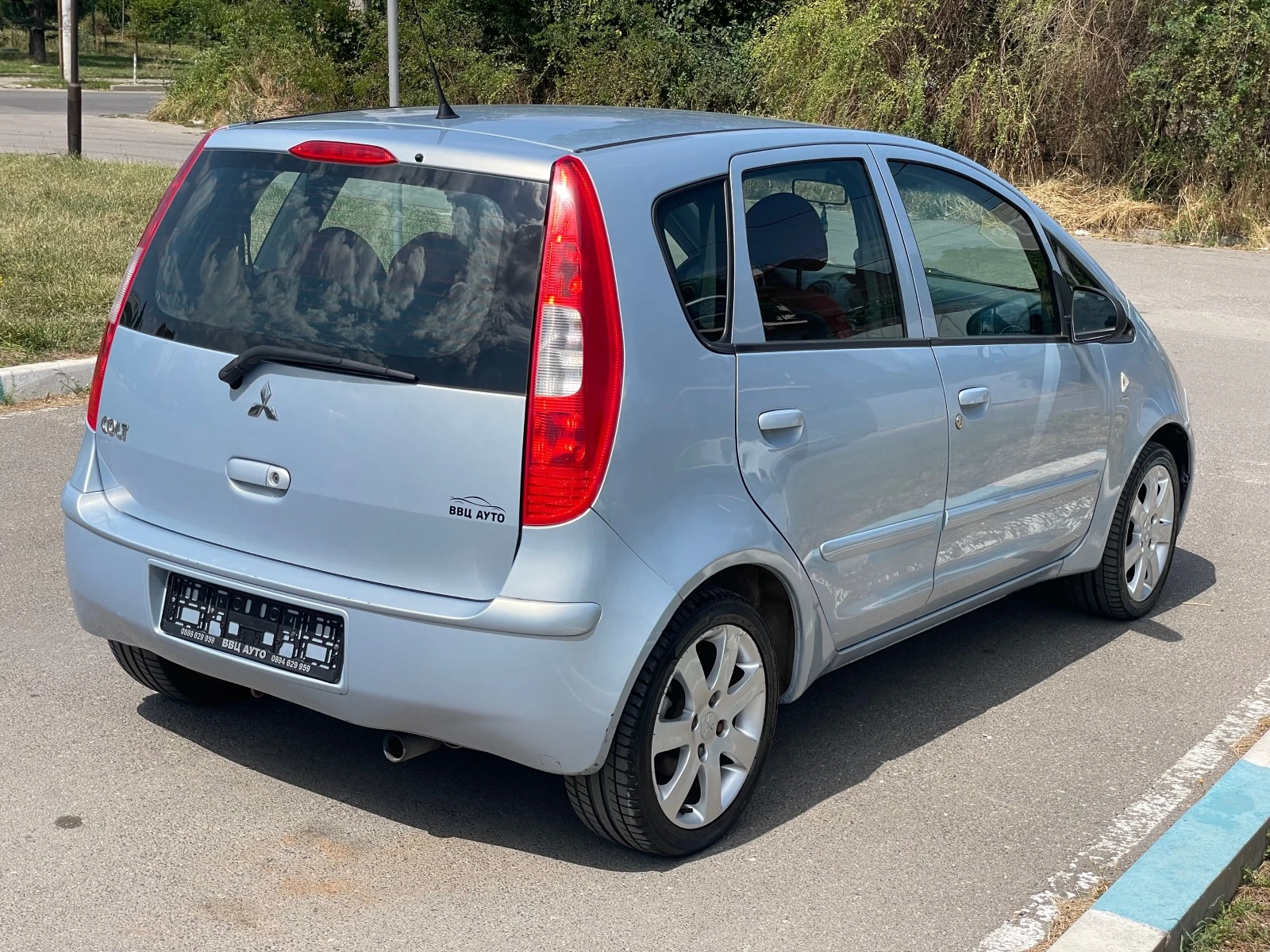 Mitsubishi Colt 1.5Бензин/109кс. - изображение 5