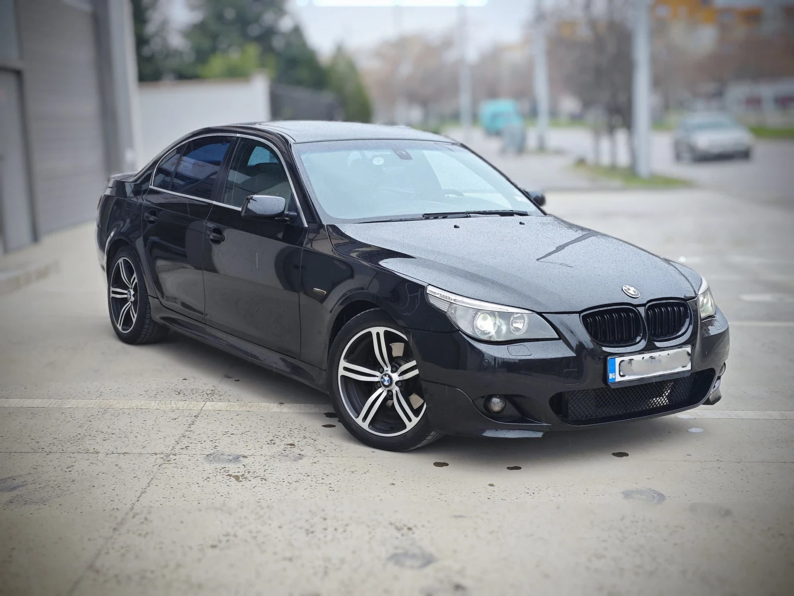 BMW 530 218+ + Мпакет Подгрев Алкантара Шибидах - изображение 3