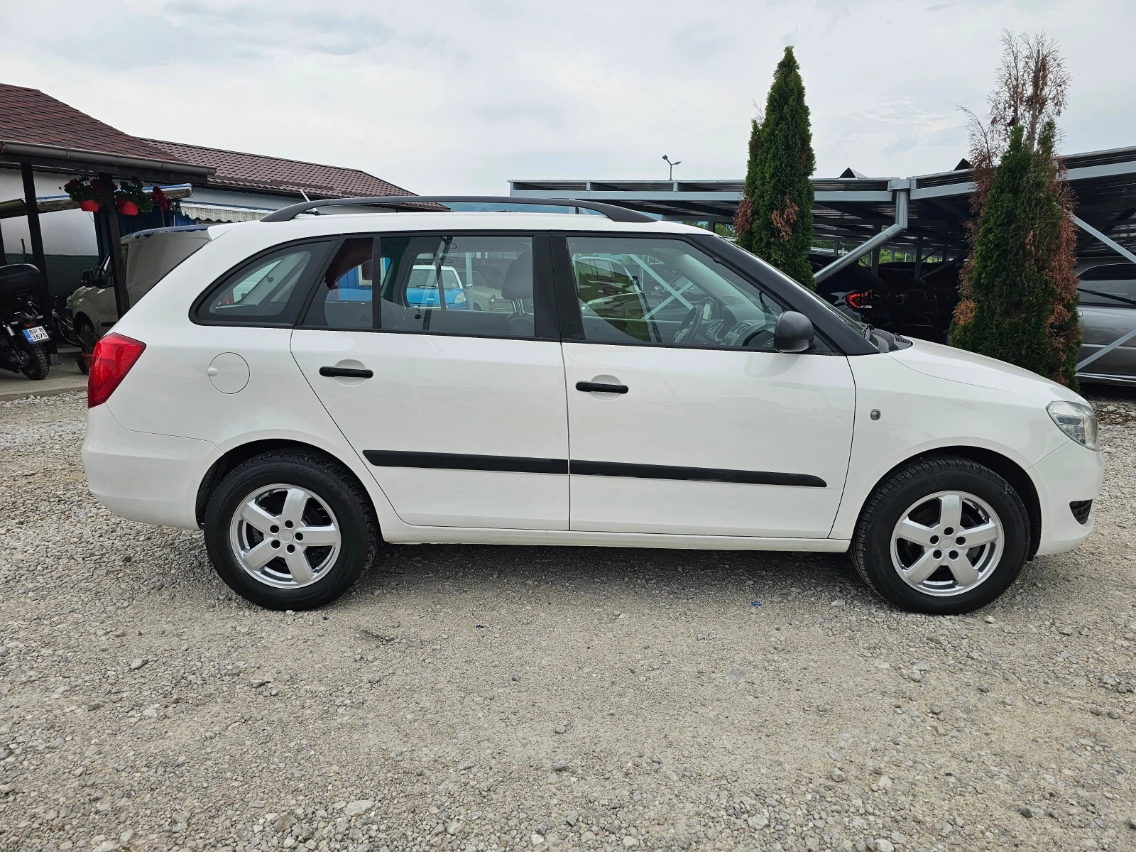 Skoda Fabia 1.6TDI  EURO 5b ! ! КЛИМАТИК - изображение 6