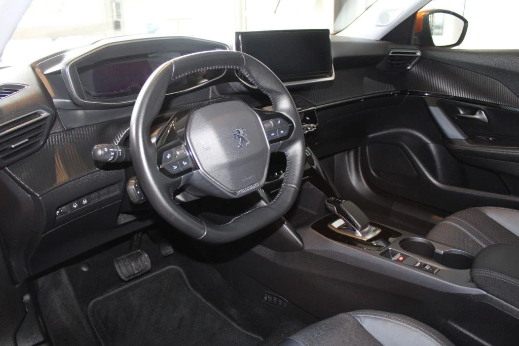 Peugeot 2008 E/136HP/ALLURE/PANO/LED/ACC/CAM/142f - изображение 10