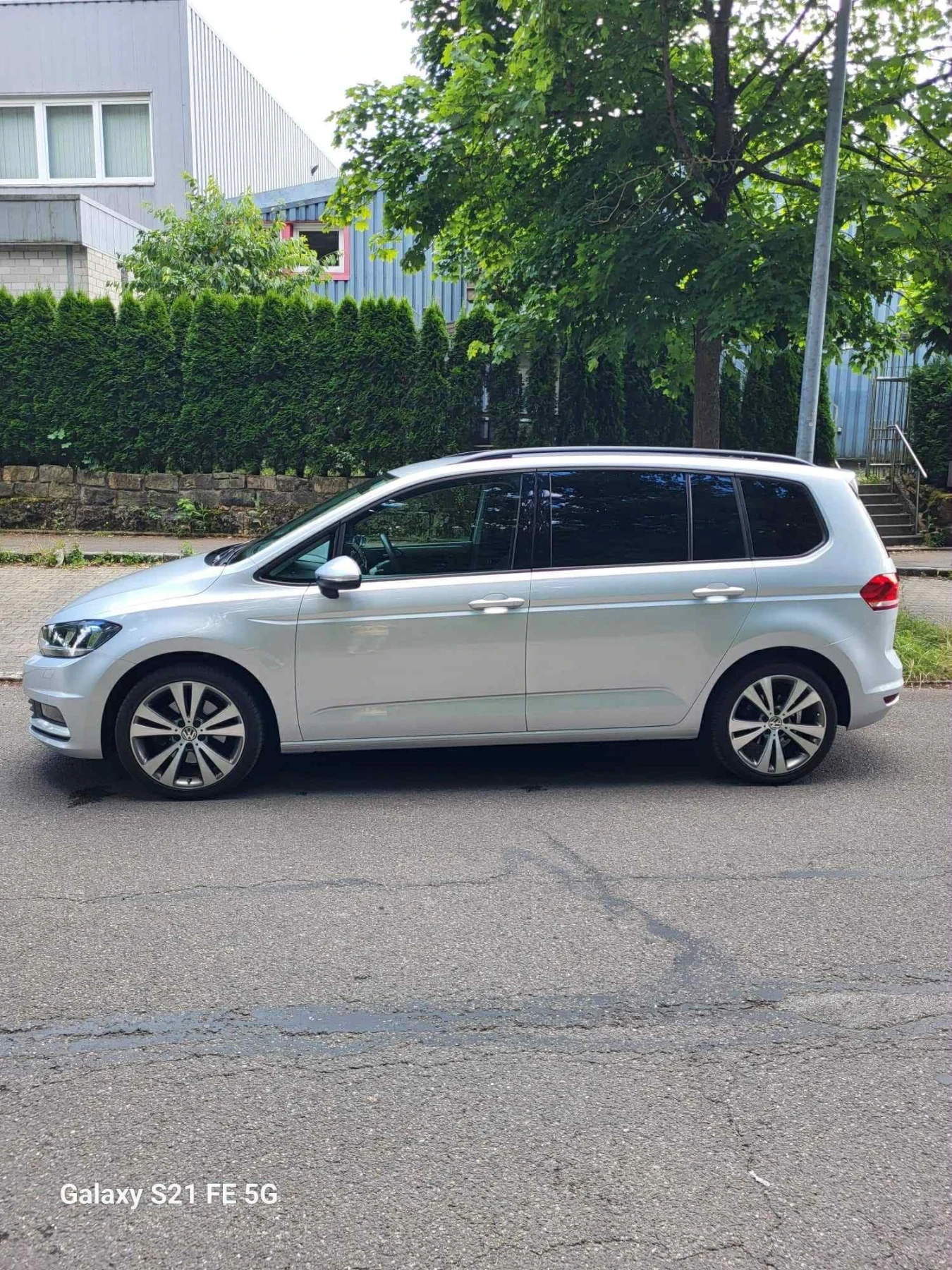 VW Touran 1.6TDI  - изображение 6