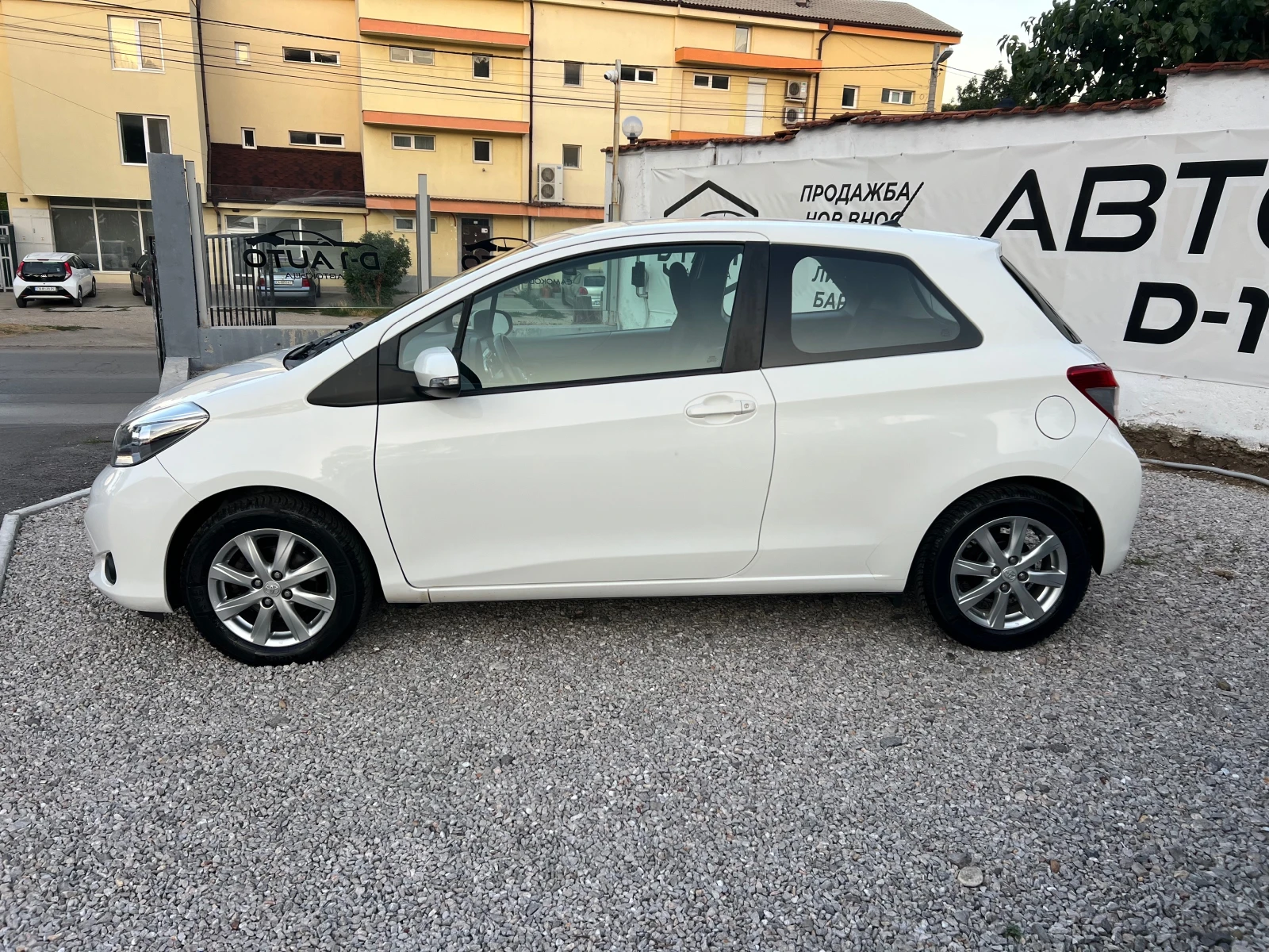 Toyota Yaris 1.3-NAVI - изображение 8