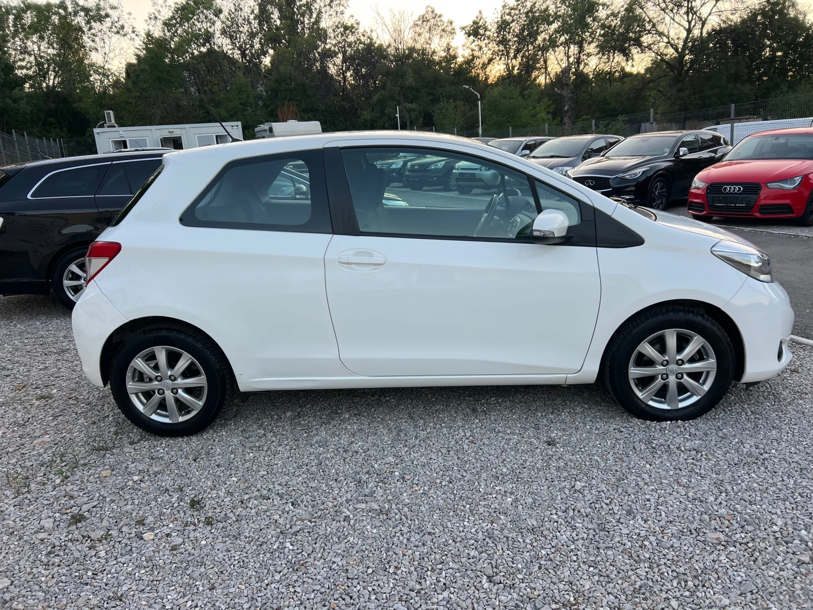 Toyota Yaris 1.3-NAVI - изображение 7