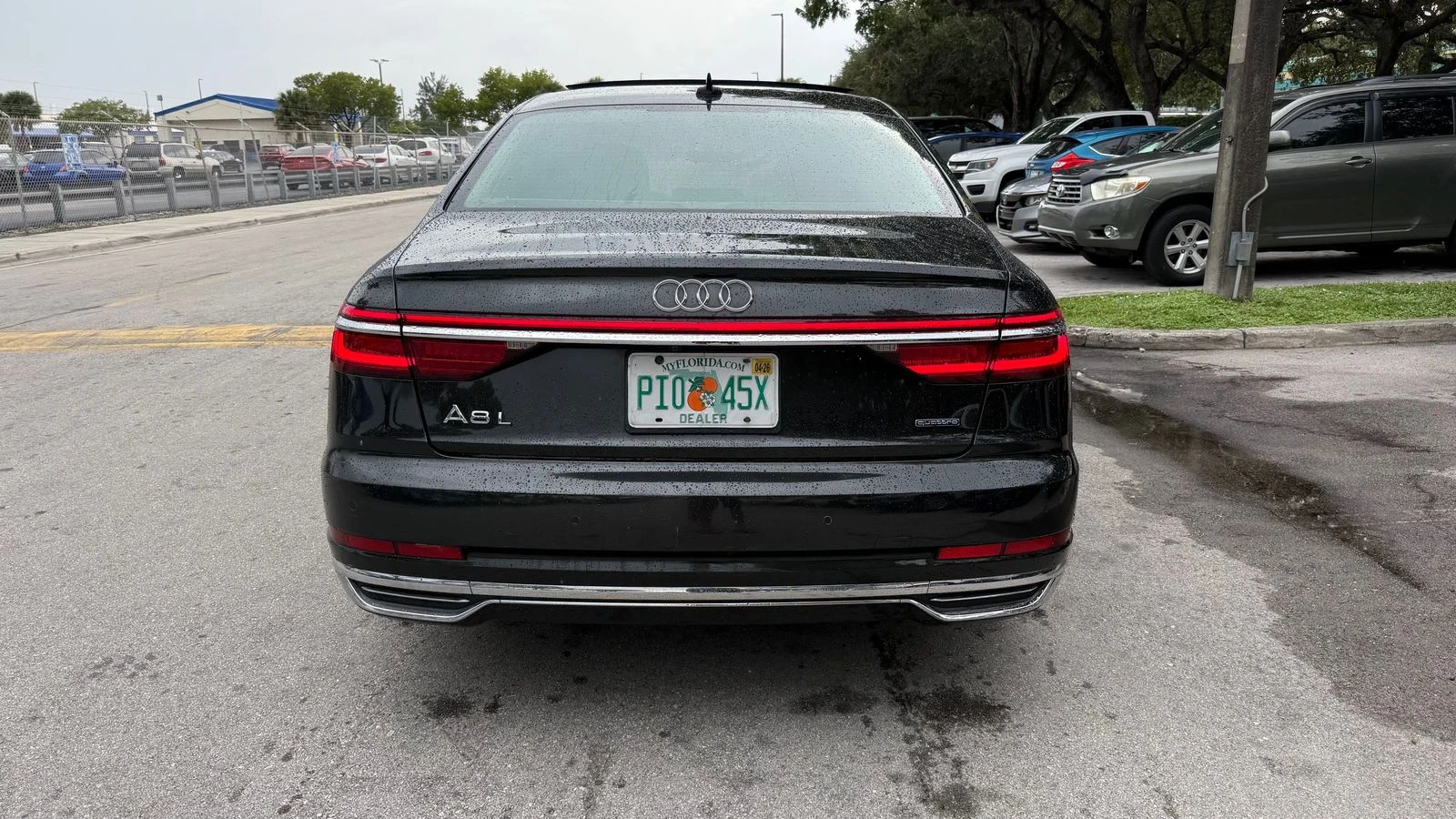 Audi A8 МАСАЖ* 360* АМБИЕНТ* ОБДУХ* ПАНО* HEADUP* B&O* KEY - изображение 3