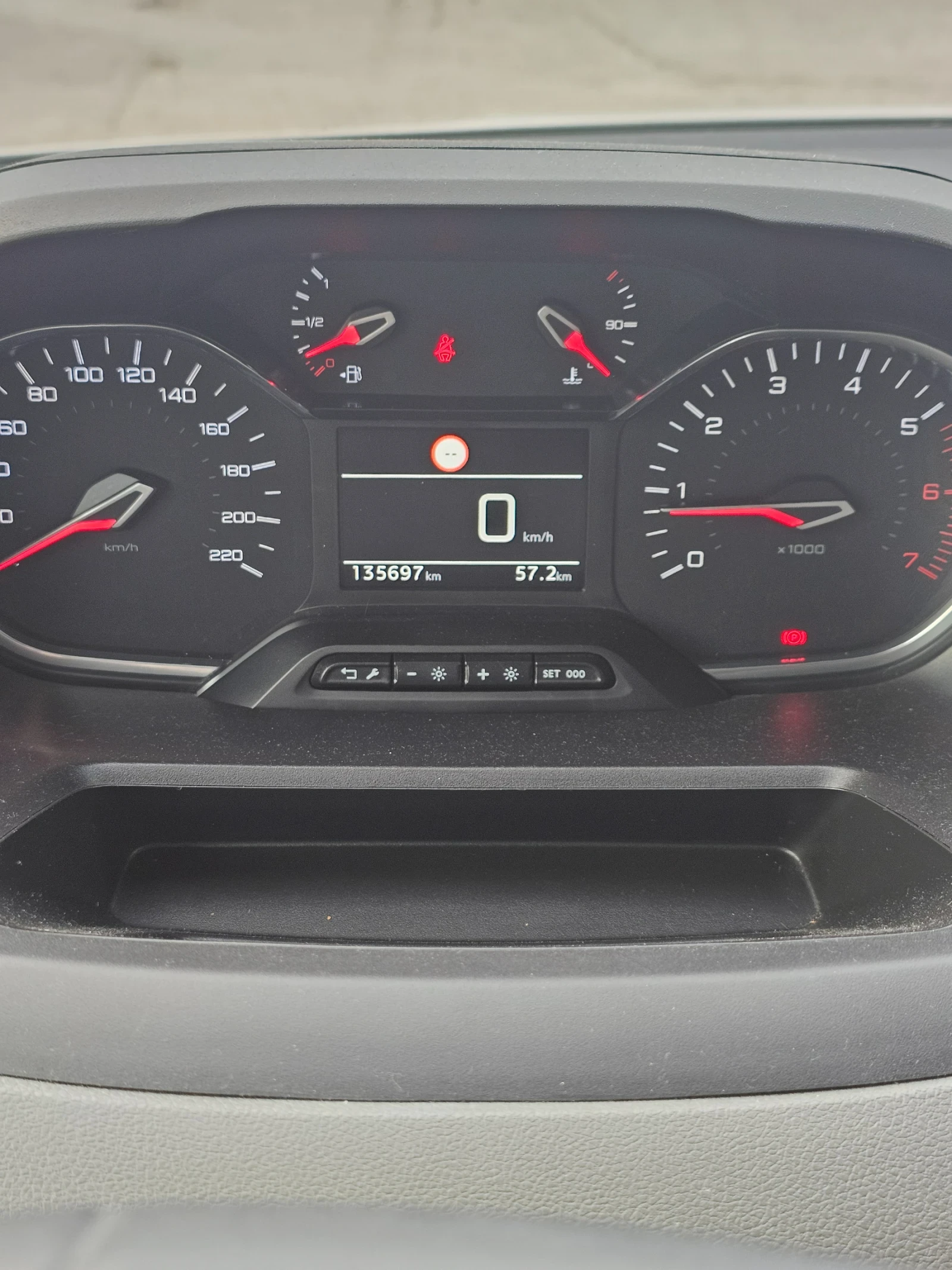 Peugeot Rifter  - изображение 6