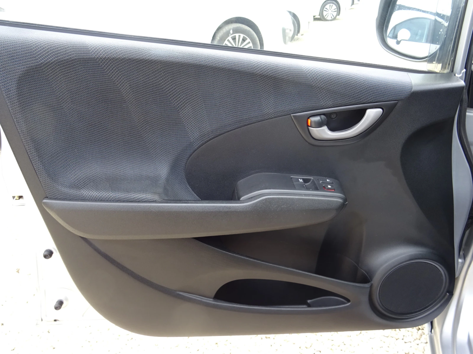 Honda Jazz 1.4 Elegance - изображение 8