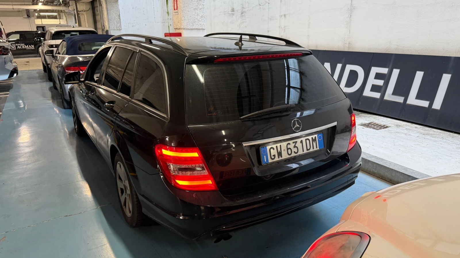 Mercedes-Benz C 200 2.2CDI-AVANTGARDE - изображение 4