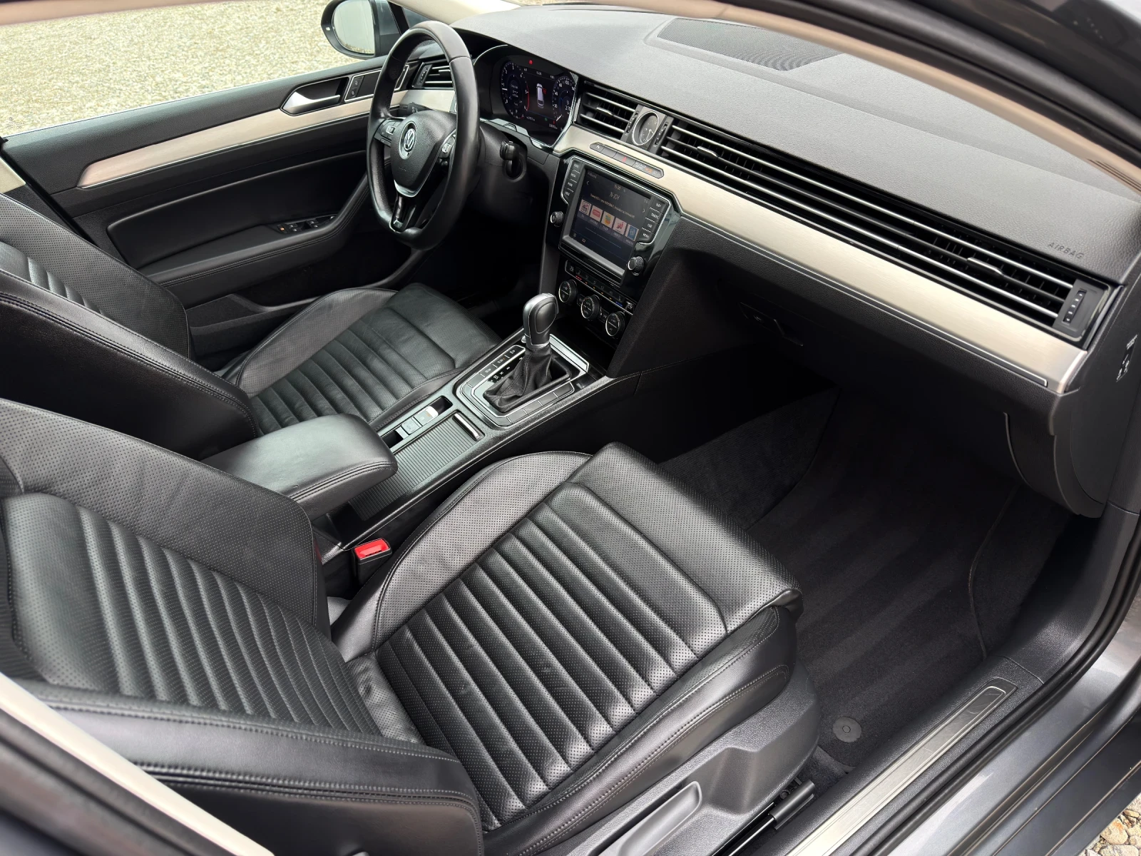 VW Passat 2.0TDI 190�� Highline/Digital/Dynaudio/�������� | Mobile.bg � ����������� 12