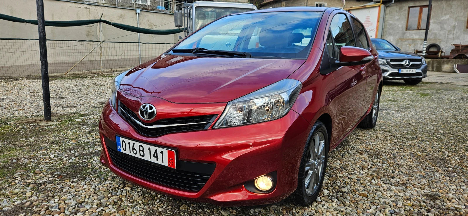 Toyota Yaris 1.4D-4D 90kс* 2012г* 4 ВРАТИ* НАВИГАЦИЯ* КАМЕРА* Т - изображение 5