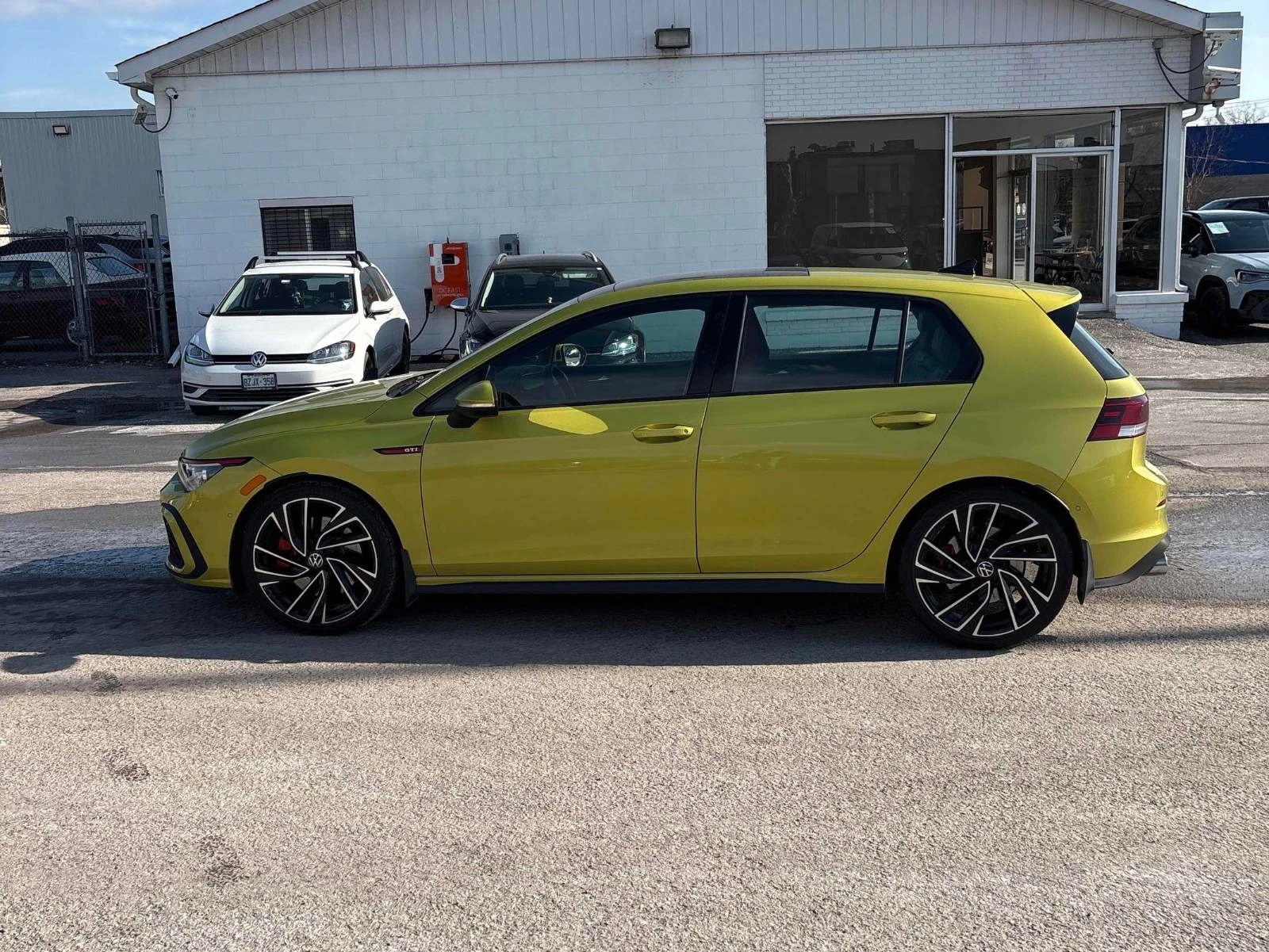 VW Golf GTI Performance С РЕГИСТРАЦИЯ & АВТО КРЕДИТ , снимка 2 - Автомобили и джипове - 54039561