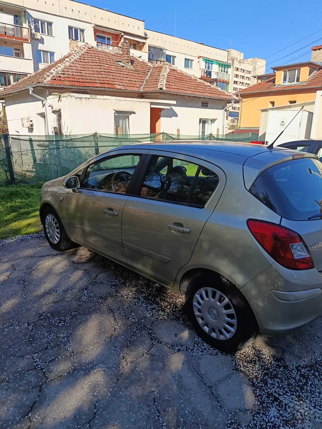 Opel Corsa 1.4, снимка 3 - Автомобили и джипове - 54099391