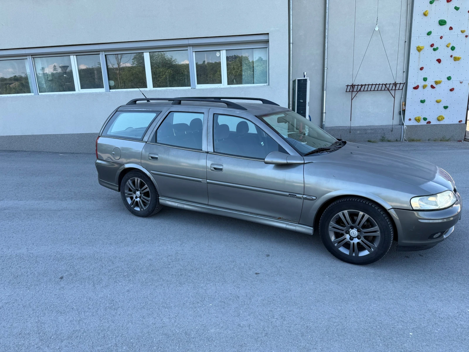 Opel Vectra 2.0 DTH, снимка 12 - Автомобили и джипове - 54444409