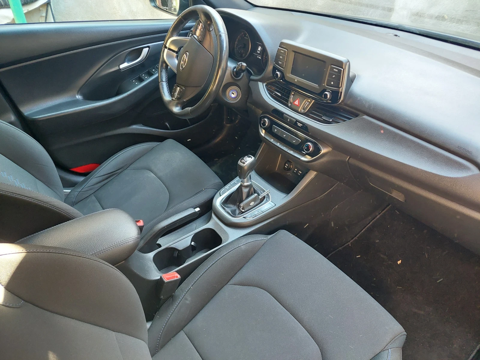 Hyundai I30 1.4 MPI 101P.S. | Mobile.bg � ����������� 11
