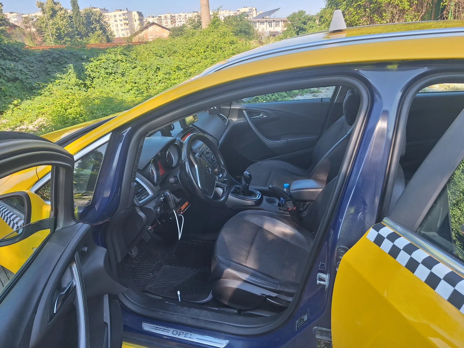 Opel Astra 1.7 cdti, снимка 7 - Автомобили и джипове - 54862220
