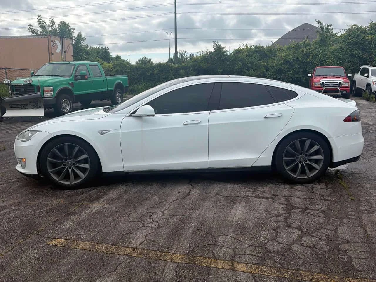 Tesla Model S * 4dr Sdn AWD * АВТОКРЕДИТ* , снимка 2 - Автомобили и джипове - 55006500
