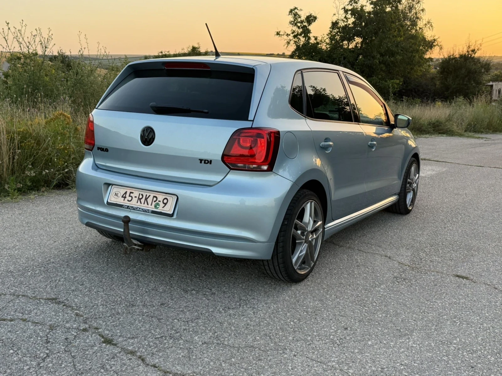 VW Polo VW POLO 1.2TDI R-LINE TOP , снимка 8 - Автомобили и джипове - 55087594