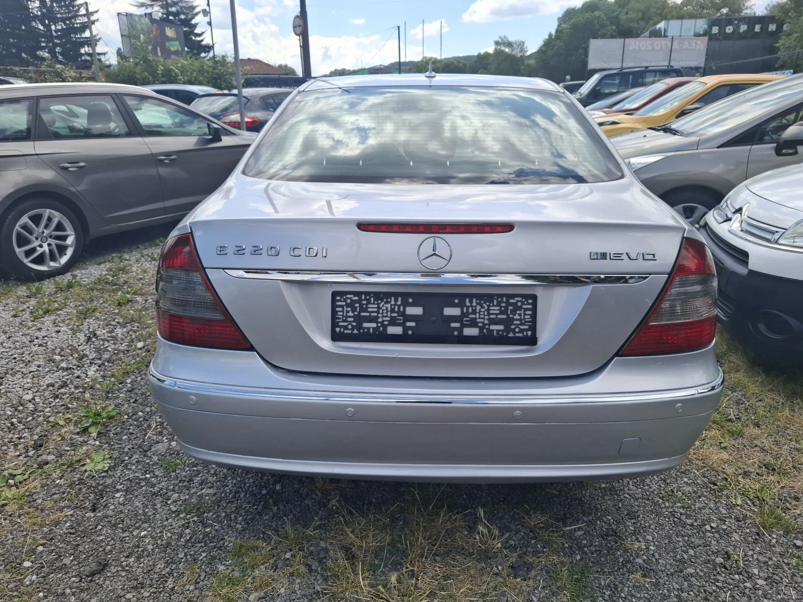 Mercedes-Benz E 220 2.2 = 170kc, снимка 4 - Автомобили и джипове - 55154292