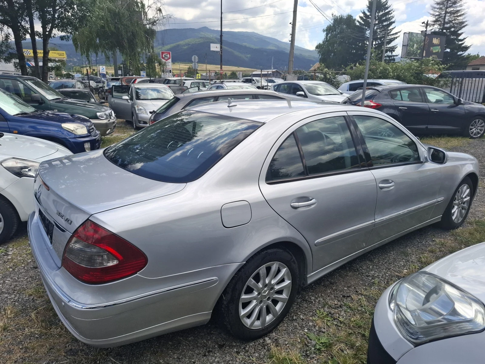 Mercedes-Benz E 220 2.2 = 170kc, снимка 7 - Автомобили и джипове - 55154292