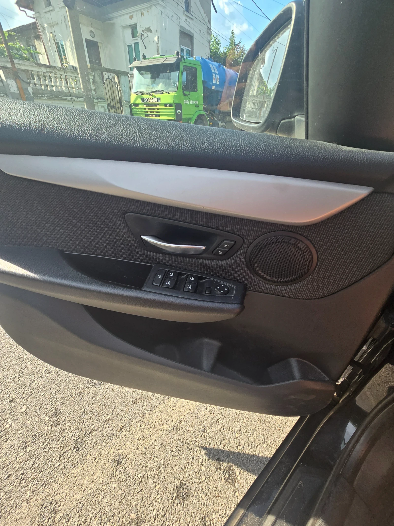 BMW 2 Active Tourer 218 i, снимка 8 - Автомобили и джипове - 55206601