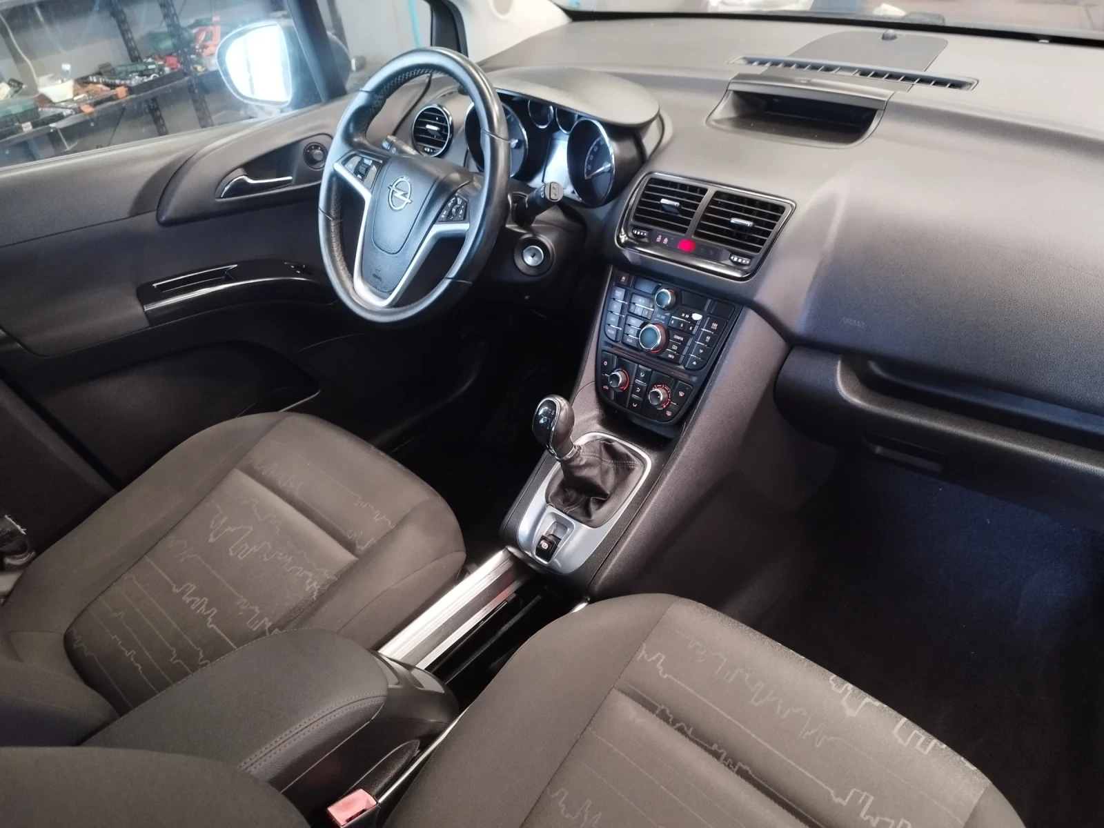 Opel Meriva 1.4 turbo, снимка 9 - Автомобили и джипове - 55291001