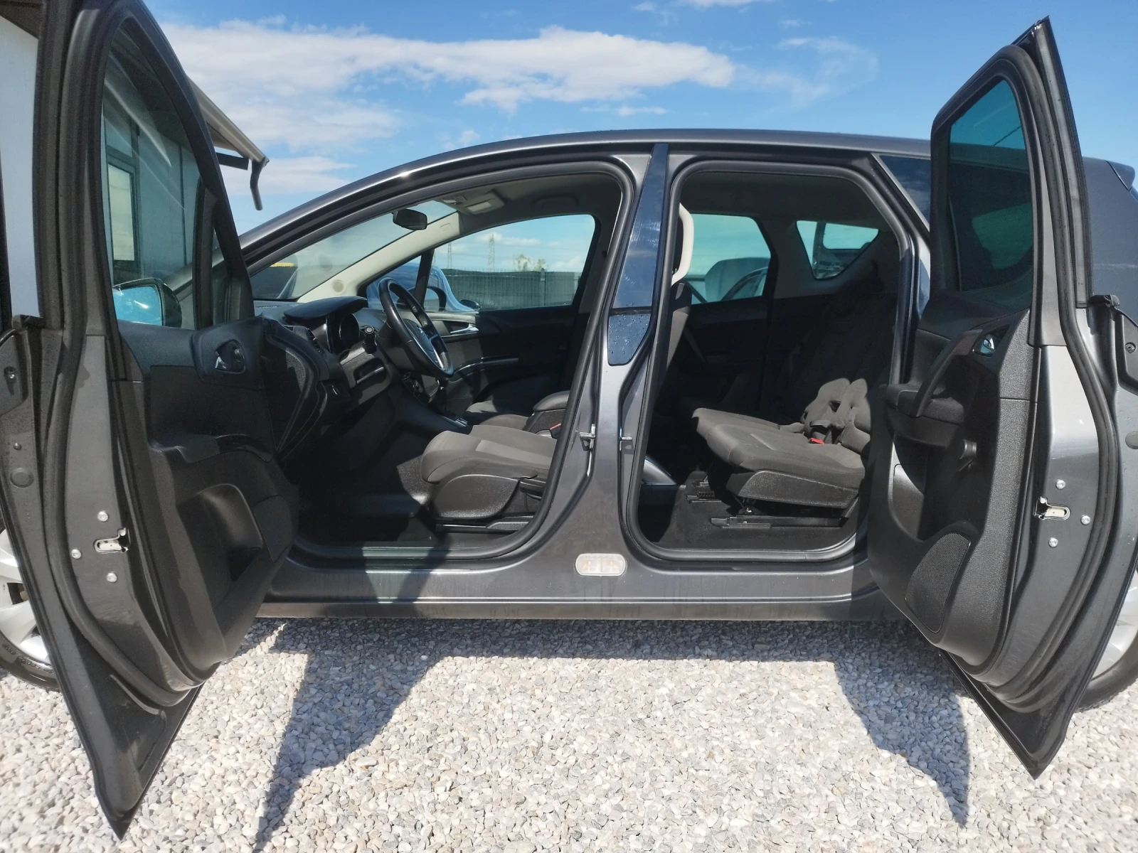 Opel Meriva 1.4 turbo, снимка 15 - Автомобили и джипове - 55291001