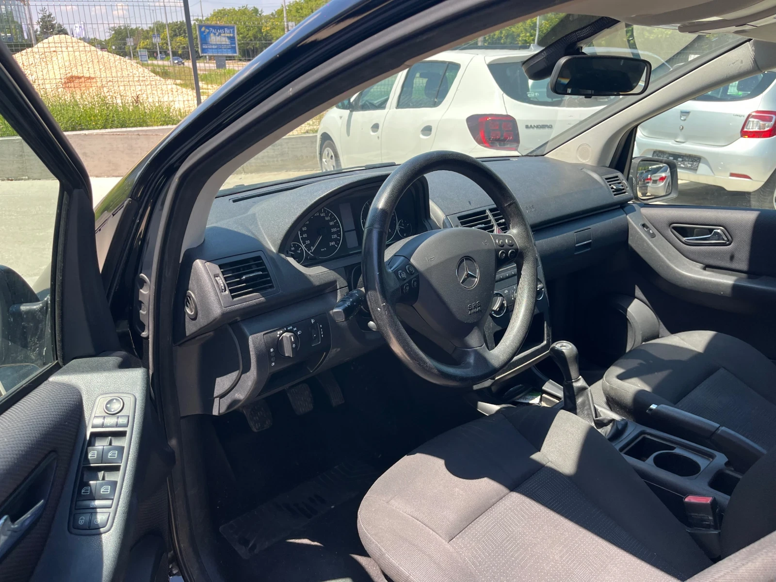 Mercedes-Benz A 180 Има масло във водата , снимка 7 - Автомобили и джипове - 55298938